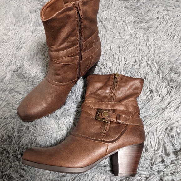 Boots - Picture 2 of 2